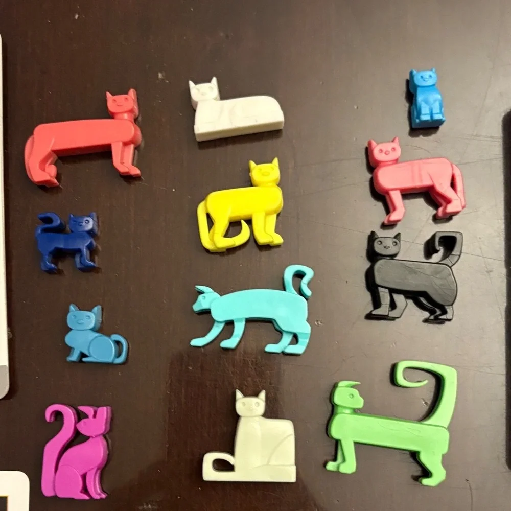Brainwright CatStax The Purrfect‎ Puzzle Logic Game 48 Challenges 12 Cats Travel
